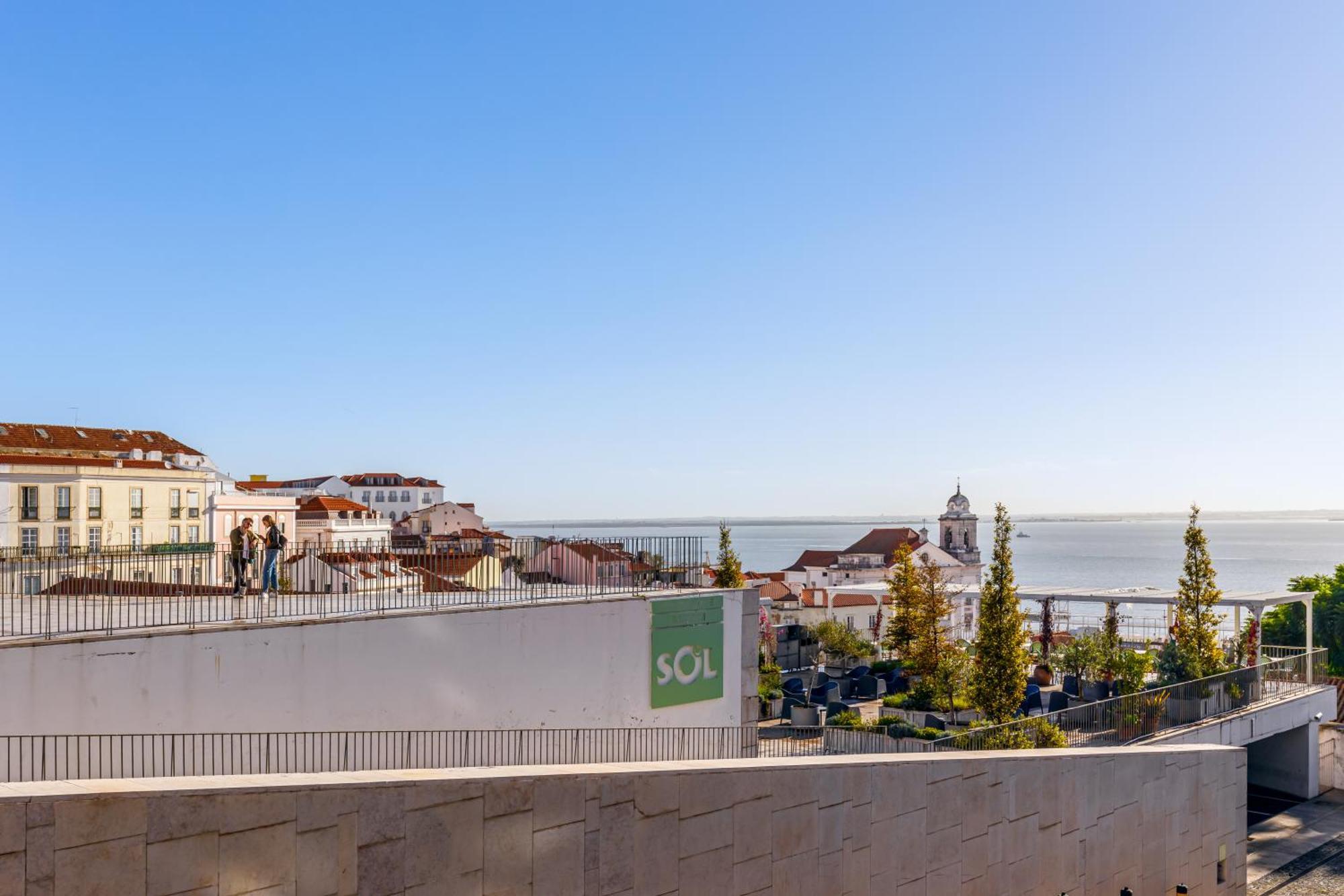 Typical Apartment Alfama-Center Лиссабон Экстерьер фото