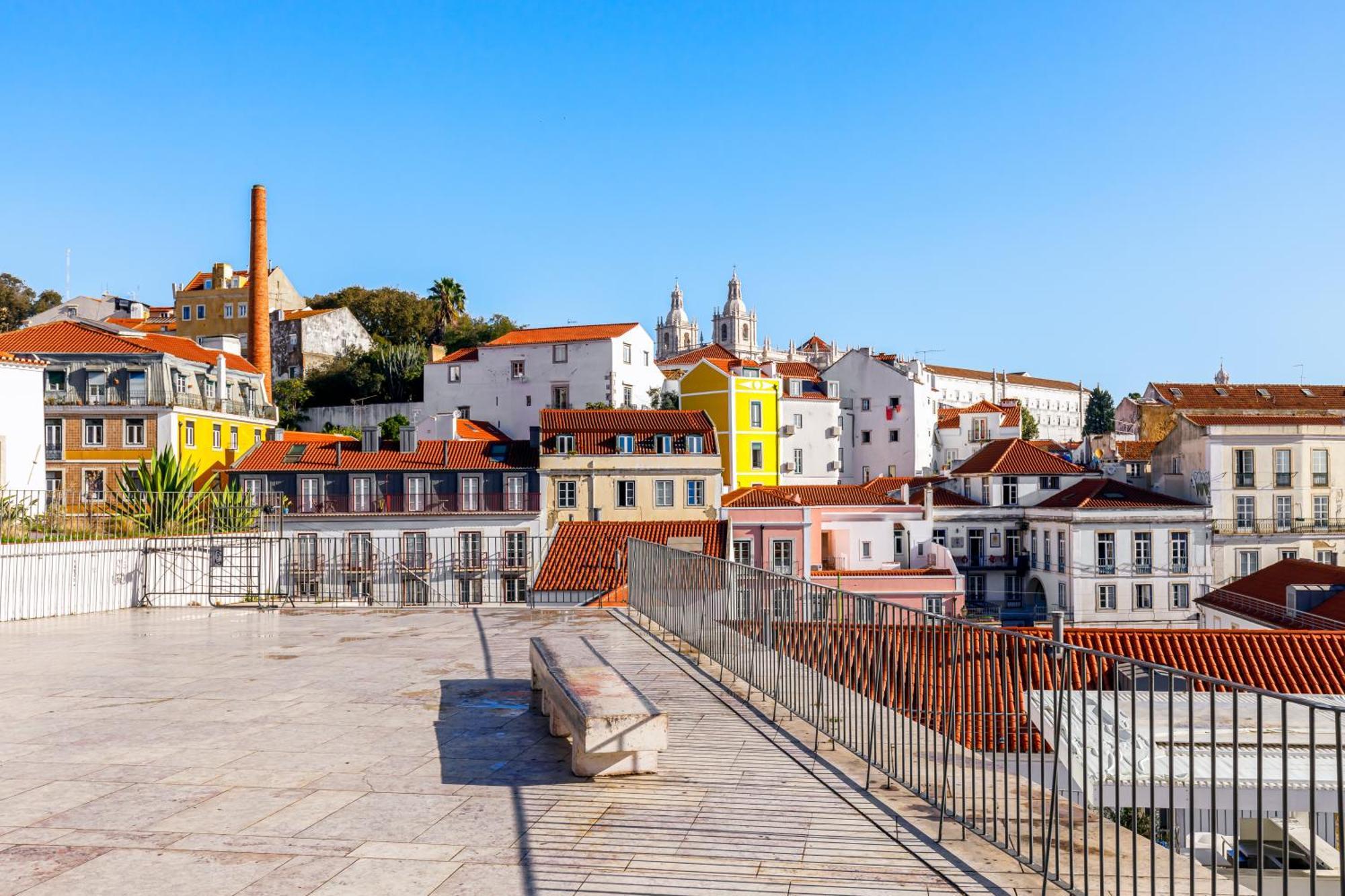 Typical Apartment Alfama-Center Лиссабон Экстерьер фото